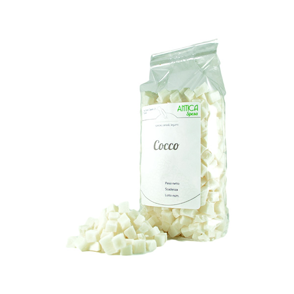 cocco disidratato in cubetti